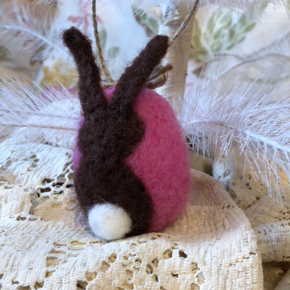 Handmade needle felted Easter egg bunny rabbit ornament collectable decoration - Picture 2 of 7